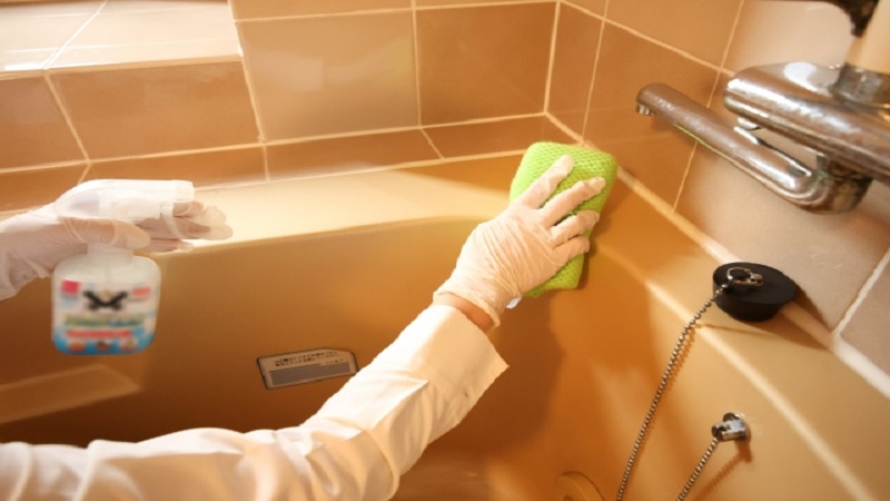 お風呂のカビを防止するには？簡単な予防対策・浴室の掃除方法を解説