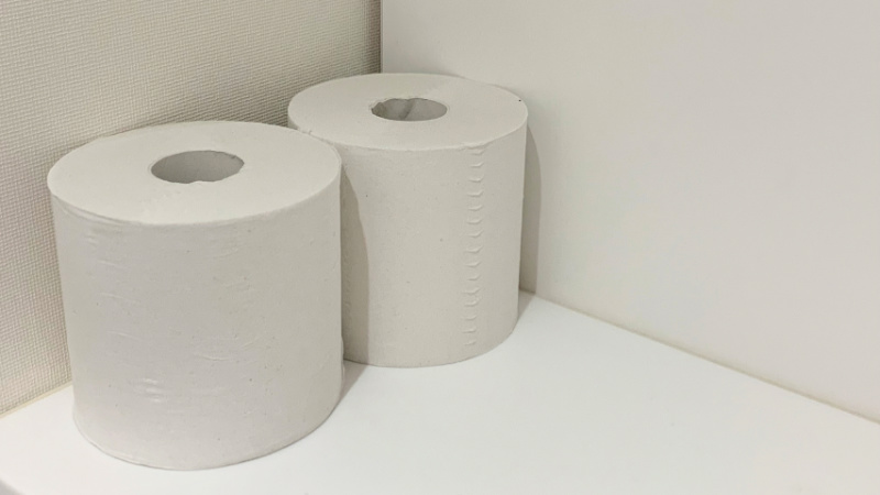 トイレットペーパーが原因のトイレつまりを直す方法！防止策も紹介