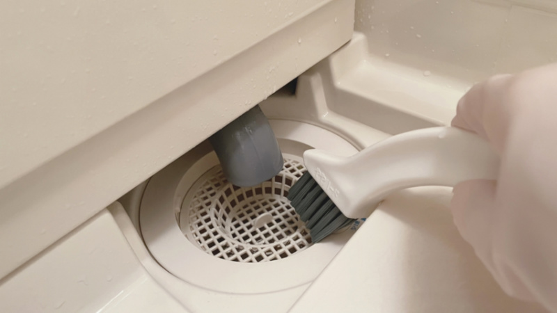 お風呂の排水口を掃除